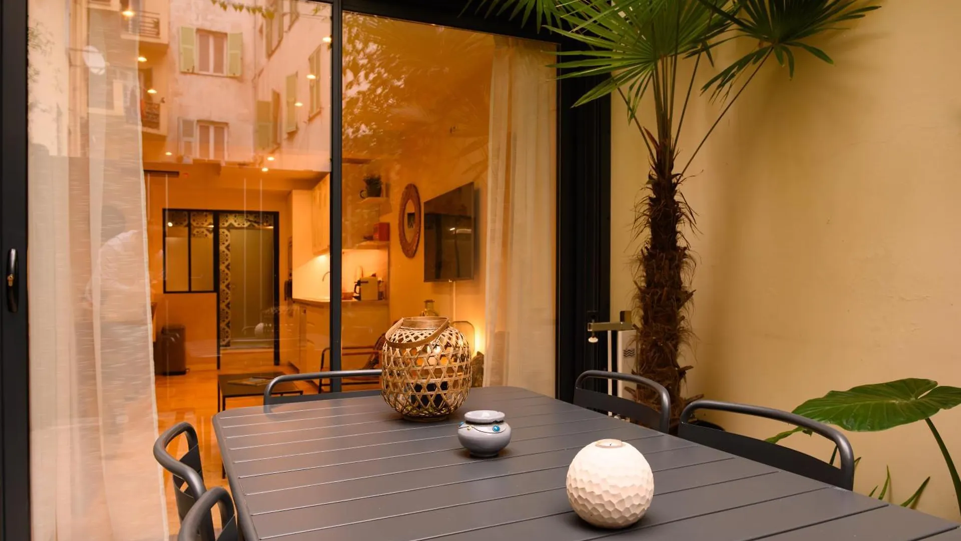 Magnifique Appartement Au Centre-Ville De Nizza Frankreich